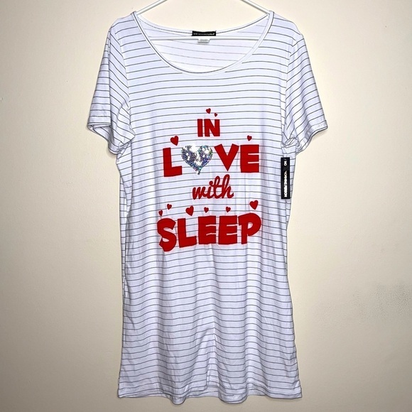 Not A Morning Person “In Love With Sleep” Striped Sleep Shirt NWT Size Medium - Picture 5 of 5